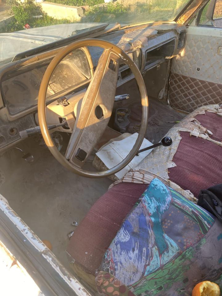 بيكم 80 رقم انكليزي تايرات نظيفة بارتي جديد محرك بوضعية ممتازة الكير النمرة الثالثة ماتشتغل محجل موجود السعر 19 ورقة وبيه مجال *********** مكان السيارة بيجي صلاح الدين
