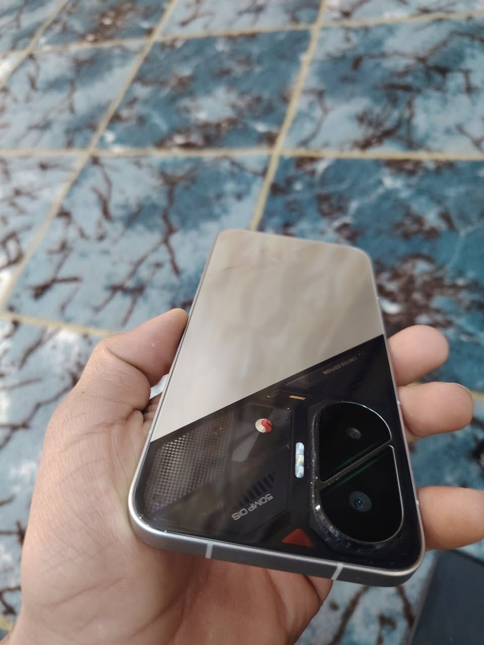 سلام عليكم للبيع بوكو اف 7
بطاريه 6500
ذاكره 512
ببجي 120 فريم
باقي المواصفات معروفه جهاز راقي
جديد صارله تقريبن شهر من أخذته
مستخدم كجهاز ثانوي ***********
