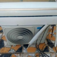 سبلت ميديا • طن ونص • مكان القلعه