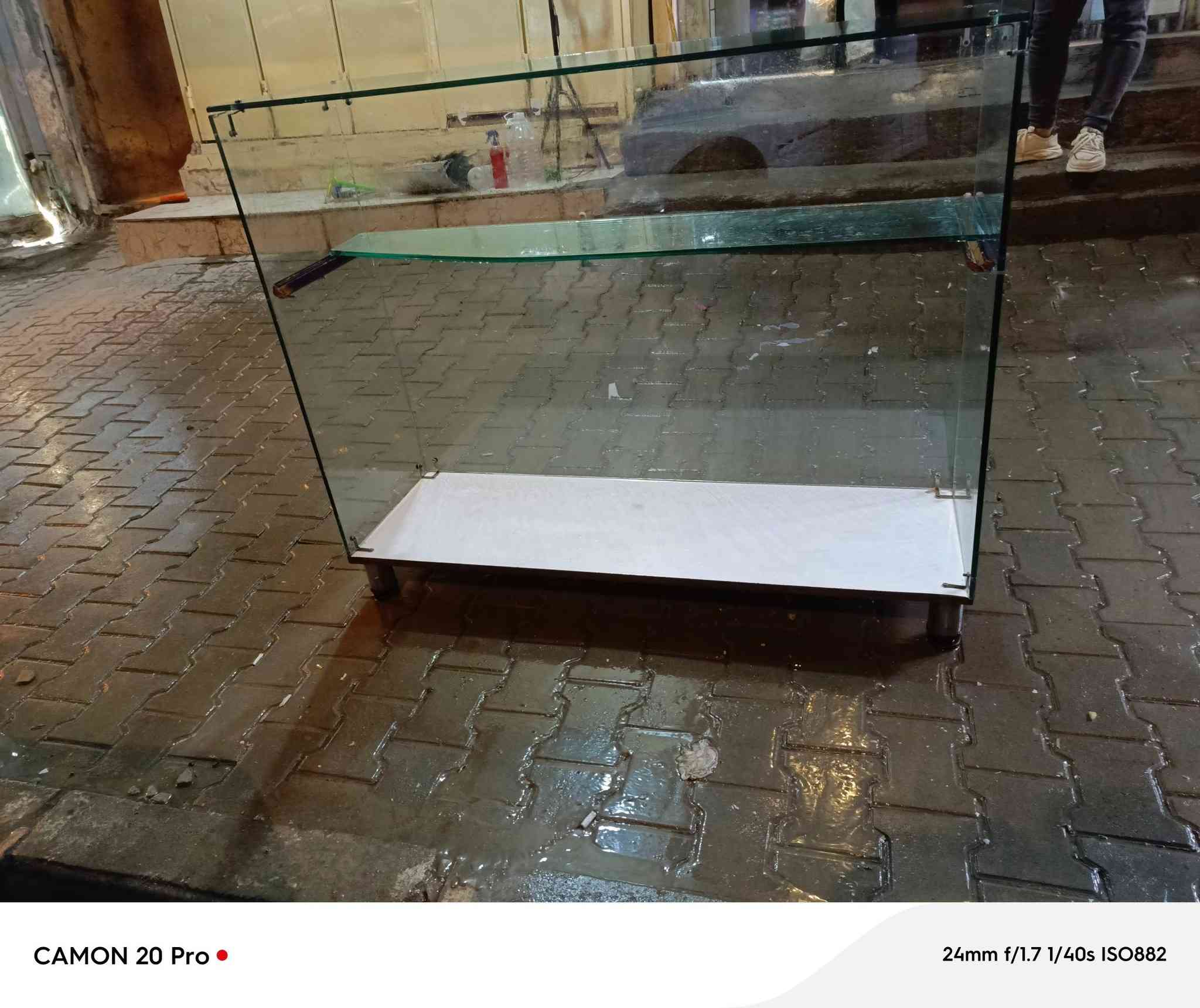 سلام عليكم
ميوزه عدد 2 
طول متر و ارتفاع  متر السعر 75 ألف 
الثاني طول متر ونص ارتفاع متر  85 الف 
فاترينات عدد 2 
ارتفاع 2 متر 
عمق 20
عرض متر 
عرض متر السعر 45 الف 
ملاحضه استخدام قليل جداً 
مكاني بالنجف حي العسكري 
***********
