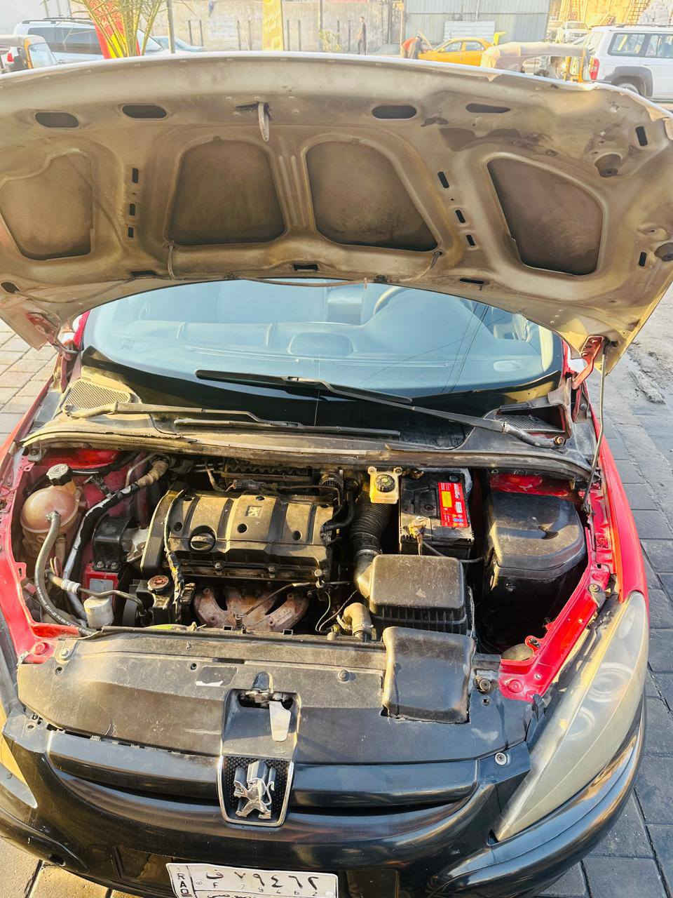 بيجو هاج باك موديل ٢٠٠٥ سياره جديده بمعنا الكلمة 
كل كهرباء ⚡️شغاله واير  جطل ما بيعا ولله  بيها فقط جاملغات الاماميه مفطرات ومغلفهم فابلون  مثل ما موضح يحتاجلهم تبديل بس اني ابيع واقع حال 
شاشا دقه وصوت 
دوشمة عام   قماره ودشبول وصندوك وكشنات كلها جلد 
تايرات نظيفة سنتر لوك سياره صندوك بصمة بطاين وكلشي شغال  (مكينة وكير كفاله من تبخير وتنقيص ) سياره بيها -حائز ثالث  بيها حائز ثالث -يعني انطيك وكاله بسمك سياره اصولية اتحمل كافة الغرامات واشارت الحجز ولسرقه ولقانونيات والعشائر اي نقص ما بيها يشهد لله وكاتبك اني شخصيا السعر المطلوب( ٢٨) -سعر سايبا ولله سياره اوتو فول  وحلوه مال بيت مكاني بغداد مدينة الصدر  هاتف ☎️ هــ***********
