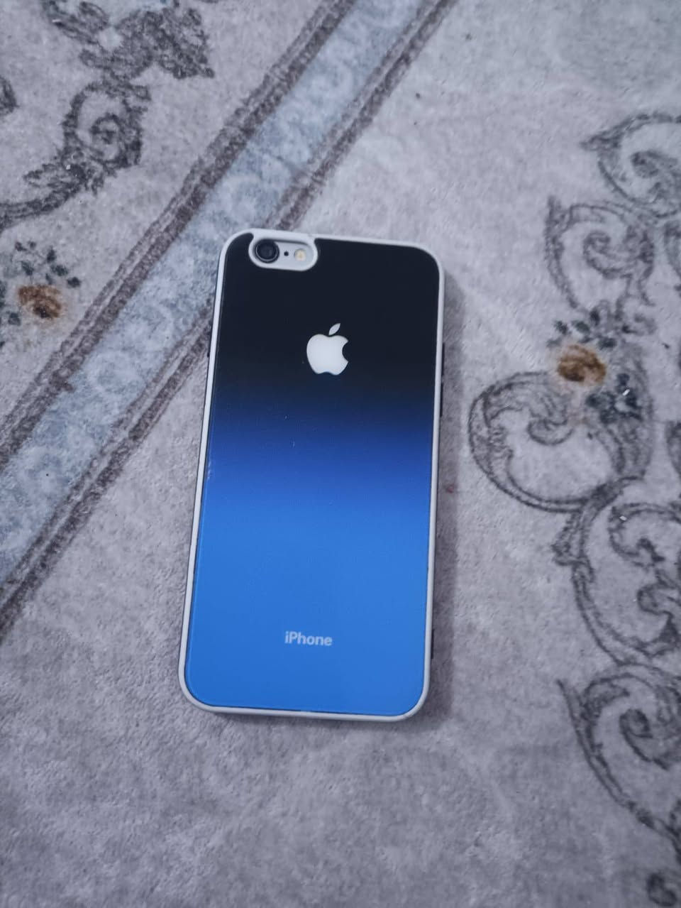 ايفون ٦ للبيع شغال شرط
ذاكره ١٦ 
مبدل بطاريه 
الباقي بل شرط بي كسر بل زاويه مامثر بيع او مراوس 
السعر ٣٥ بي مجال ***********واتساب
