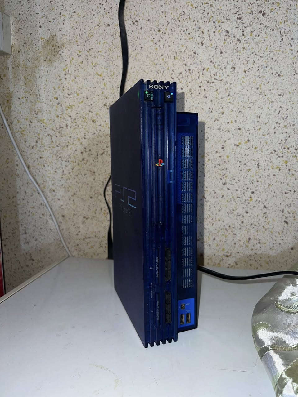 السلام عليكم
بلي ستيشن 2 فري ريجن باله لون ازرق شفاف Ocean blueمميز نضافه 90% موضح بالصور
الجهاز تحوير ماتركس فري ريجن يشغل (فلاش+اقراص اصلي وكوبي +هارد) الجهاز ياباني اصلي وغير مجدد شرط الفحص والشغل اصدار37000 سحب العدسه سريع الجهاز كامل ملحقات مع جوستك +34قرص عناوين حلوه
+هارد 320كيكا بيه هواي العب واغلب اجزاء بيس  واله الحرب وميدل اوف هونور وعاصفه الصحراء وهواي العاب ودبل ميموري
السعر 95الف وبيه مجال بسيط
عنواني البصرة المعقل مقابل مستشفى الموانئ
ماعندي توصيل 
رقمي *********** واتساب موجود.
