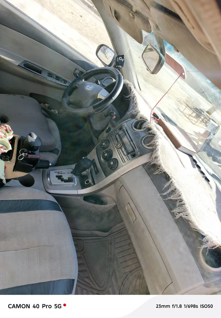 بي وايدي 2013 g3 كير ومحرك بلادي لاتنقيص ولاتبخير تبريد تدفه كهربائيات كلهه شغاله سيار جاهزه وحلوه رقم بغداد الماني سنويه عظم  عاج.نافذه مال مصرف صاحبهه الشرعي بغداد وموجود .السعر 33وبيهه مجال .للتواصل ***********.ملاحظه مكان السياره صلاح الدين تكريت
