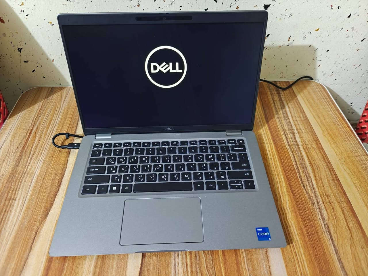 العرض الأقوى – آخر القطع المتوفرة! 🔥

💻 Dell Latitude 5420 – الجيل 11

💰 السعر: 370 الف عراقي فقط

---
🔧 المواصفات:
🔹 معالج: Intel Core i5-1145G7 – الجيل 11
🔹 رام: RAM:8GB DDR4
🔹 تخزين: 256GB M.2 NVMe SSD – سريع جداً
🔹 شاشة: 14 إنج
🔹 كرت شاشة: Intel Iris Xe Graphics
🔹 نظام التشغيل: windows 11 الاصلي مفعل 

---
💡 ليش يناسبك؟
✔️ شغل يومي ومكتبي بدون بطء
✔️ مثالي للدراسة أونلاين (Zoom / Google Meet)
✔️ تصفح ومواقع تواصل بسرعة عالية
✔️ فوتوشوب وتصميم خفيف
✔️ مشاهدة أفلام وفيديو بدقة عالية

---
📦 المرفقات:
✅ جنطة + شاحن أصلي تايب C
✅ ضمان استبدال لمدة أسبوع
🚚 توصيل متوفر لكل المحافظات

---
📲 للطلب والاستفسار:
واتساب: ***********
📞 اتصال: ***********
