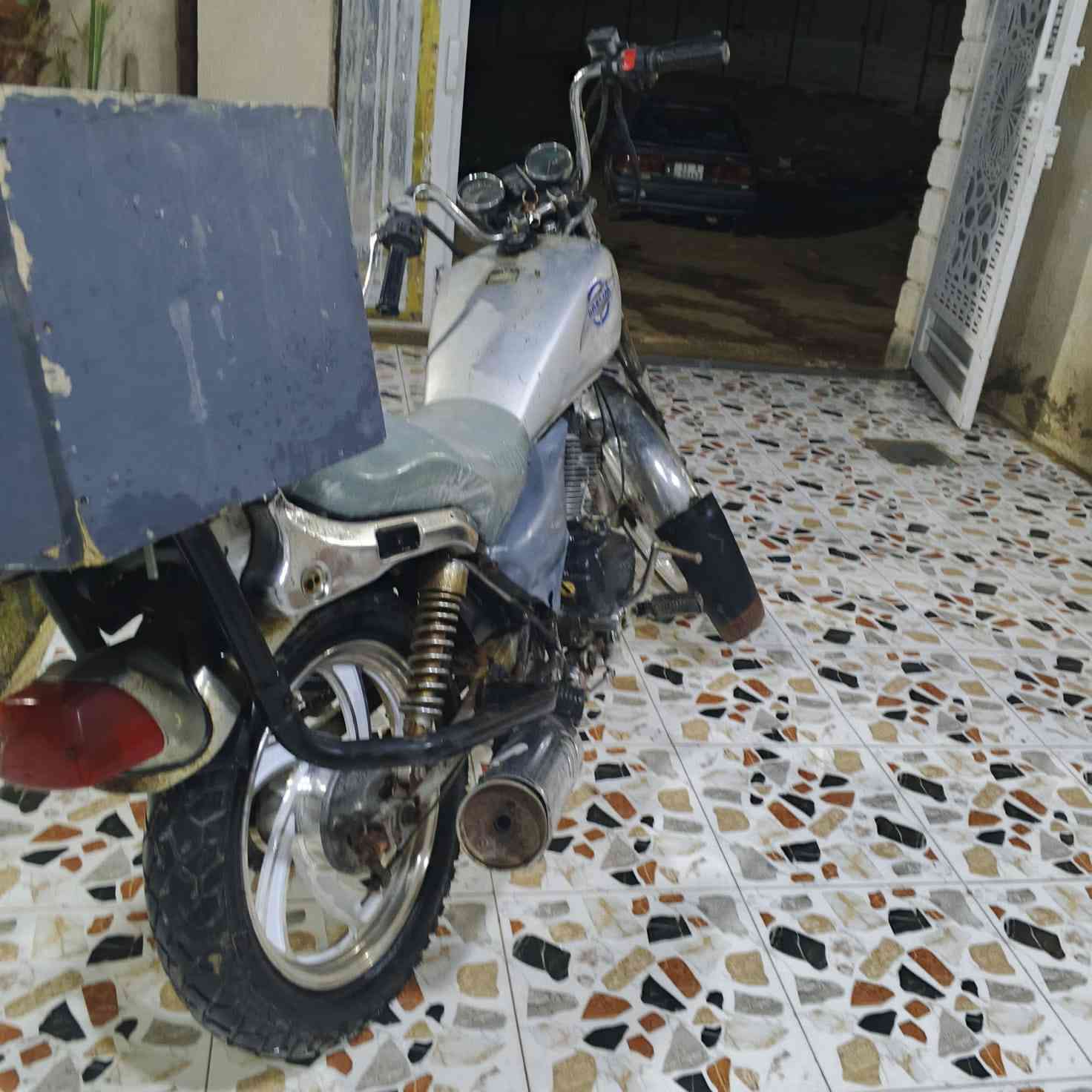 سلام عليكم
موطور ديلام للبيع 
سلف 
لايت عالي ناصي 
بك لايت 
سعر 400
وبي مجال 
اي ستفسار اتصال على 
***********
***********
او مراسلة خاص
