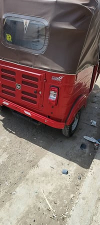 تكتك للبيع موديل 18 رقم سنويه ابسمي تحويل ثاني يوم مكاني بغداد الشعب 0...