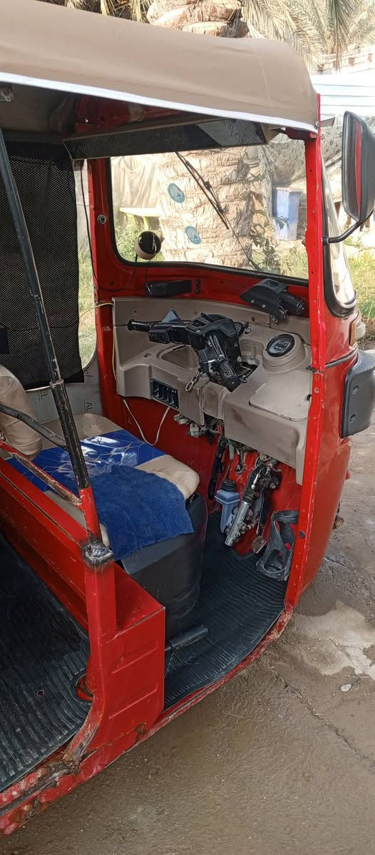 سلام عليكم
تكتك بجاج 2018 طالعه بل 2019 رقم نكليزي باسمي تحويل ثاني يوم 
مراوس بسياره الفرق الي عليه ماكو اشكال 
محرك مال 20 
تكتك كلشي موضح بيها وكلش حلوه مكينه كير فول للتواصل *********** واتس
