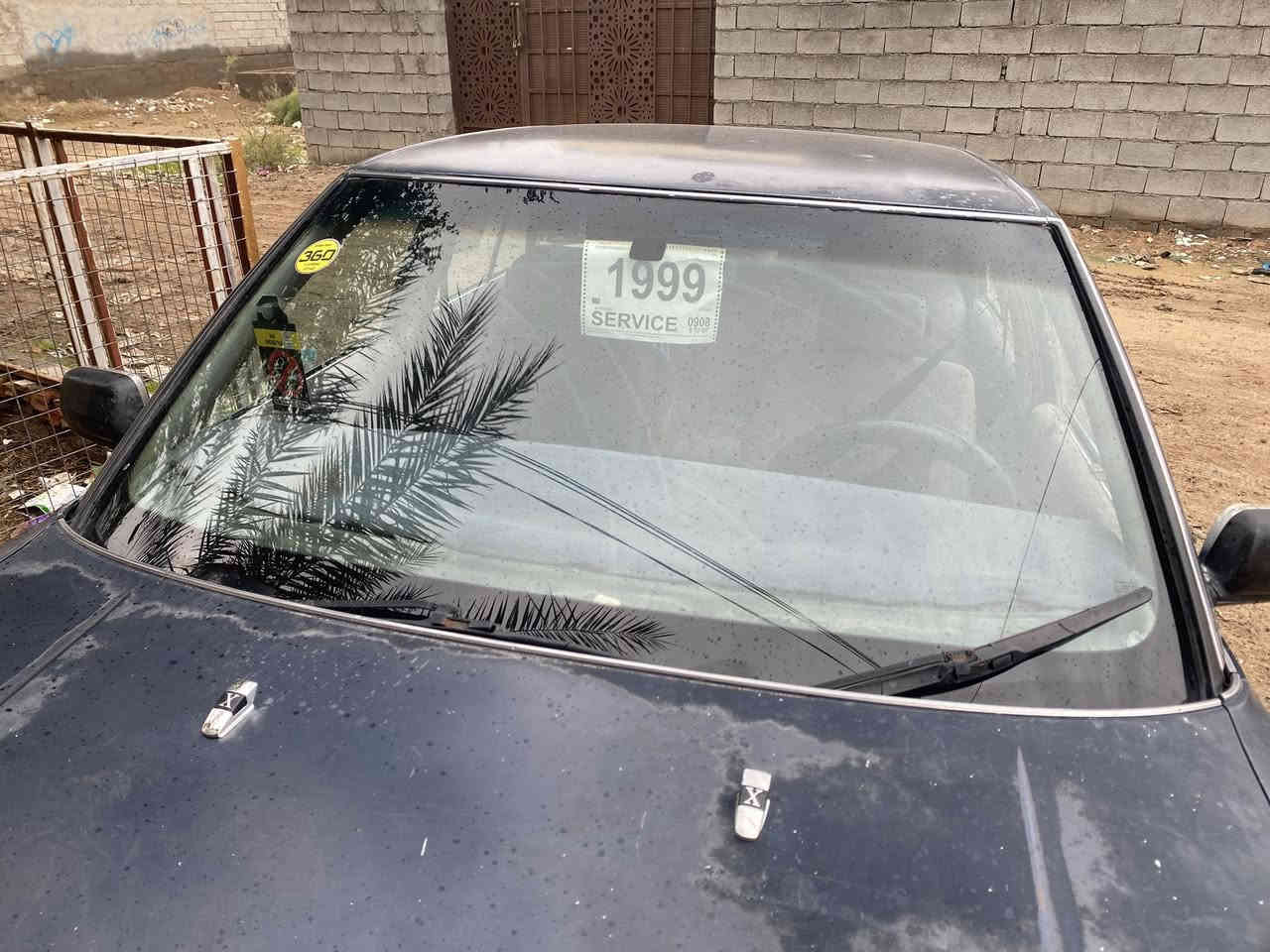 سلام عليكم سيدان موديل ٩٢ لل بيع بيها ففتي كير ومحرك جدد صدر جديد تخم تاير جديد سيارة كلها عل بلاد كشنات كهرباء سعر ٤٨ وبيها مجال بصيط لل استفسار اكثر هاذ الرقم ***********
