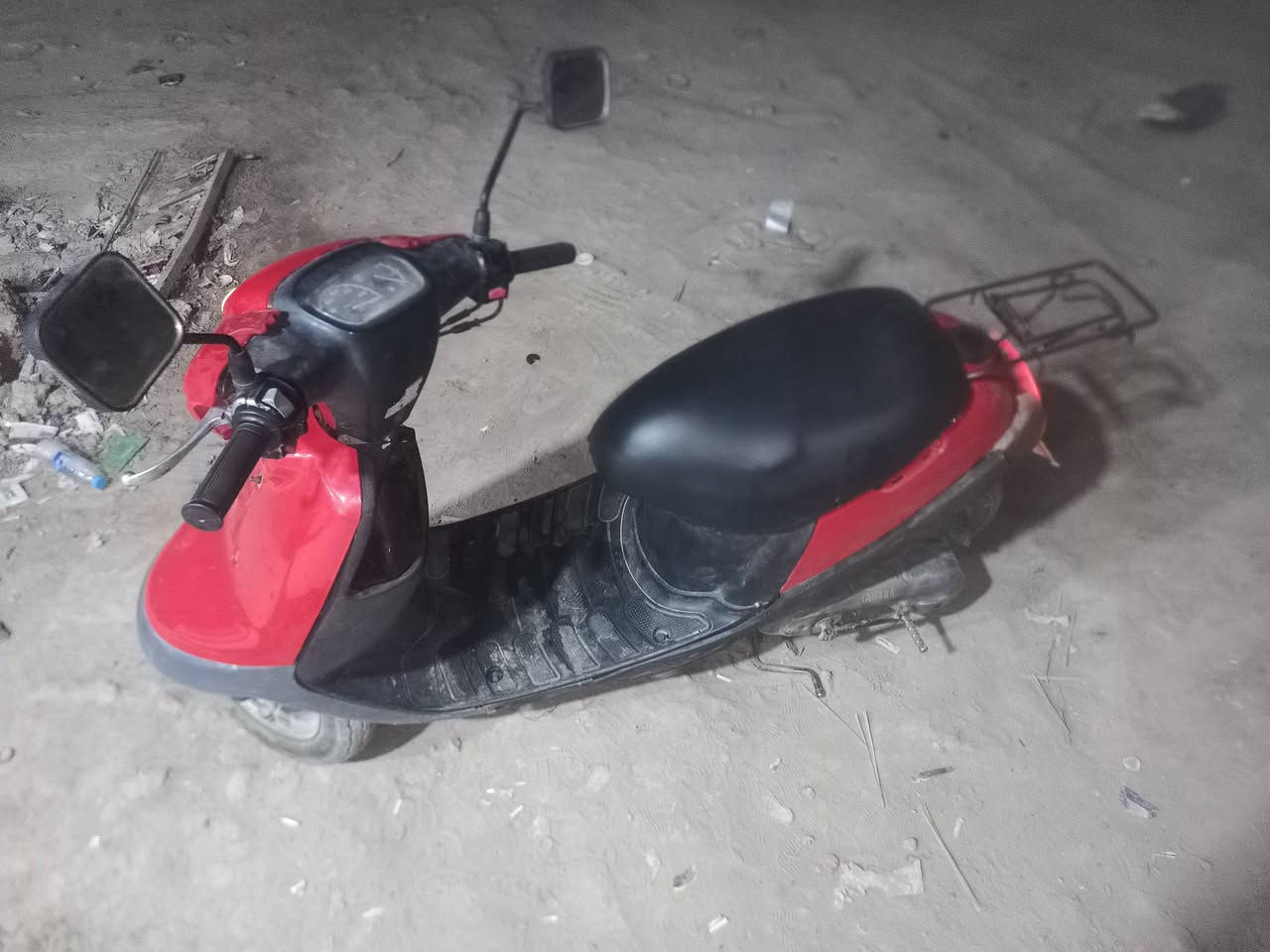 السلام عليكم  زعره خطبن نصافه فول نقص باتري ب8000فقط 300 وبيه مجال قليل


**إذا كنت صاحب هذا الإعلان وتريد حذفه لأي سبب، رجاءا أرسل رسالة إلى الدعم الفني**