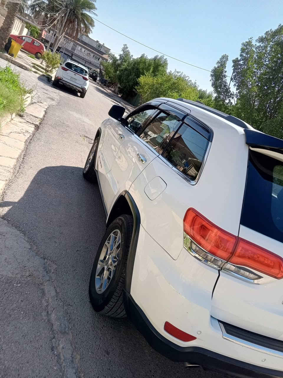 اسلام عليكم جيب لاريدو 2014 لمتد لمتد موصفات المتد معرفه بيه 5 قطع صبغ بدون اي دواخل السياره اي نقص مابيه فوول فول عده الفتحه مكاني بغداد شارع فلسطين الرقم ***********  تحياتي وحترامي للجميع السعر السعر 160
