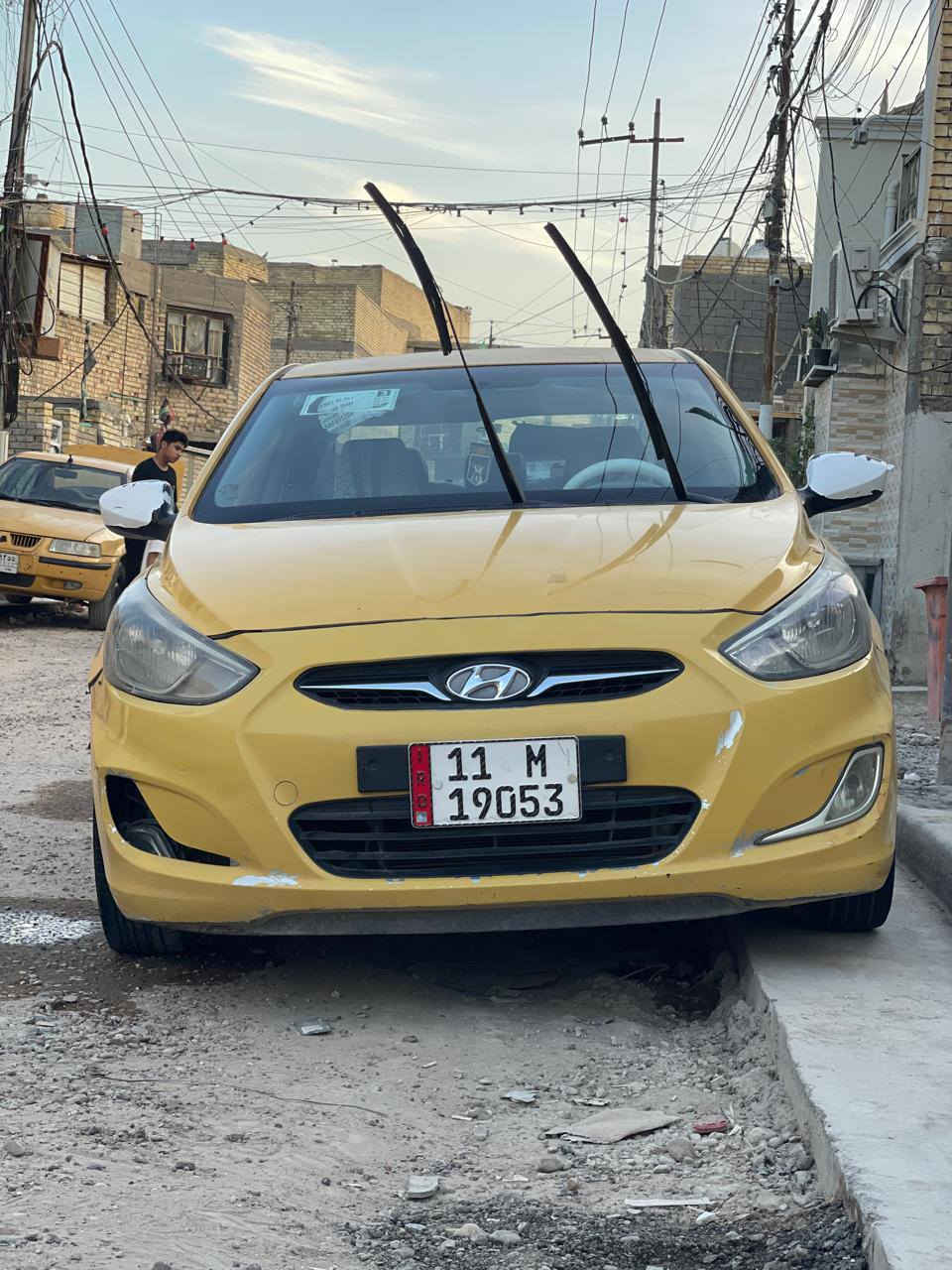 اكسنت 2013
وارد امريكي حادثها دعاميه وبنيد امبدل باقي السياره كله ليبل واحد 

وباقي تفاصيل مذكوره بسونار 
مكينه كير خير من الله
تبريد ثلج
صدر امامي جديد
زوج تاير اماي جديد 
عليها غرامة ١٠٠ الف

عارضها  ٧٤ وبيها مجال قليل
بغداد الحبيبية
***********
