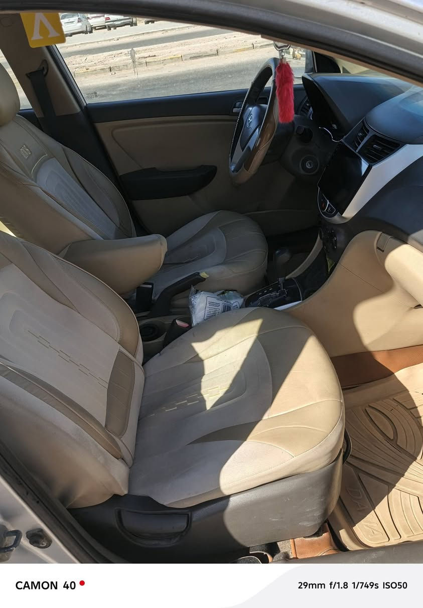 اكسنت للبيع موديل 2012
محرك 1600  
كير مكينه حداديه تخم تاير جدد  
تبريد كهربايات جاهزه من كلشي 
سياره بسمي الرقم الدولي الجديد رقم مثنى 
بيهه جاملغ خلفي 
السعر 80 وبيهه مجال مكاني نجف 
الرقم ***********
