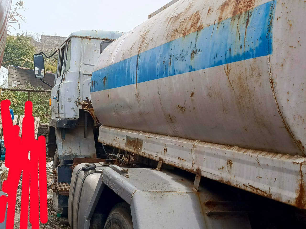 هينو للبيع موديل 80 مكينة وگير واكسن مكفولات تانكي جديد 10500لتر محور قصير رقم انگليزي بغداد سنوية جديدة بأسمي لسنة 30 مسجلة لوري حوضية وقود هواء وايرمنية جديد سعر 8700 ثمانية وسبعمية مليون مكانها موصل للاستفسار ***********
