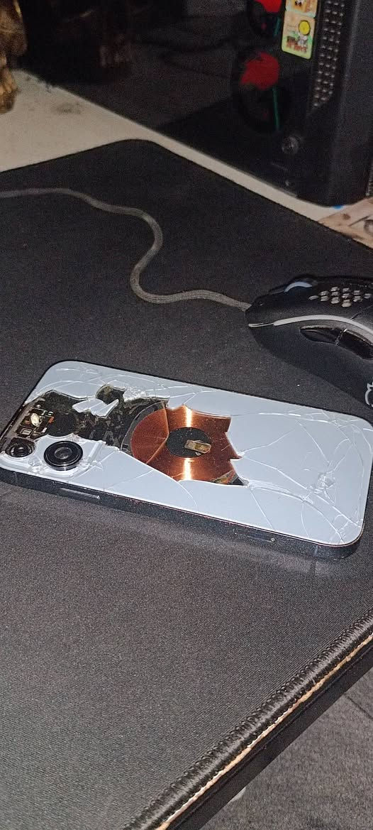 سلام عليكم 
ايفون Xr محور 13 برو
مبدل بطارية 100 أصلية
ابيع بدون شاشة وظهر 
العنوان كربلاء ***********
