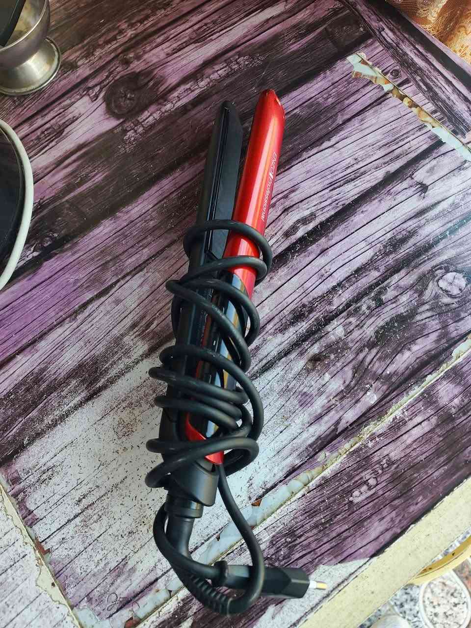 الاغراض للبيع مكاني كربلاء حي العباس 
السنيورة الانيليه اصليه سعرها 100
والبيضه سعرها 35
والكاويات على 25
*********** للتواصل رقمي
