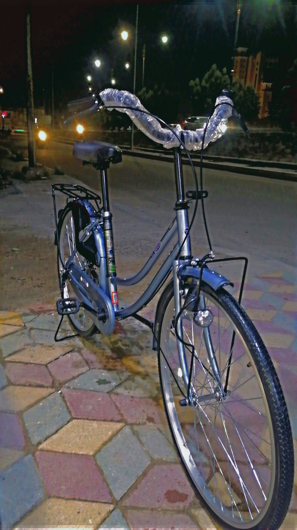 بايسكل ياباني حجم 26 بعده جديد الله يشهد اخذته قبل  سبوعين بس عتازيت واريد ابيعه شخط مابي والله السعر 110 وبي مجال للتواصل ***********