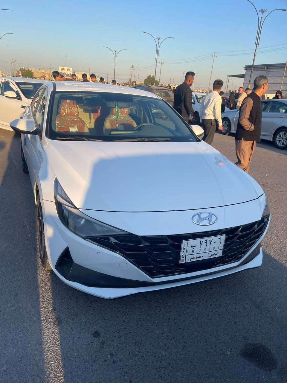 النترا موديل ٢٣ خليجيه 
جاهزه فول مواصفات عدى الفتحه 

بيه بارد بالجاملغ الخلفي بسيط جدا 

مكان السياره بصره زبير 

سعره ١٥٧ وبيه مجال تواصل على الرقم

***********
