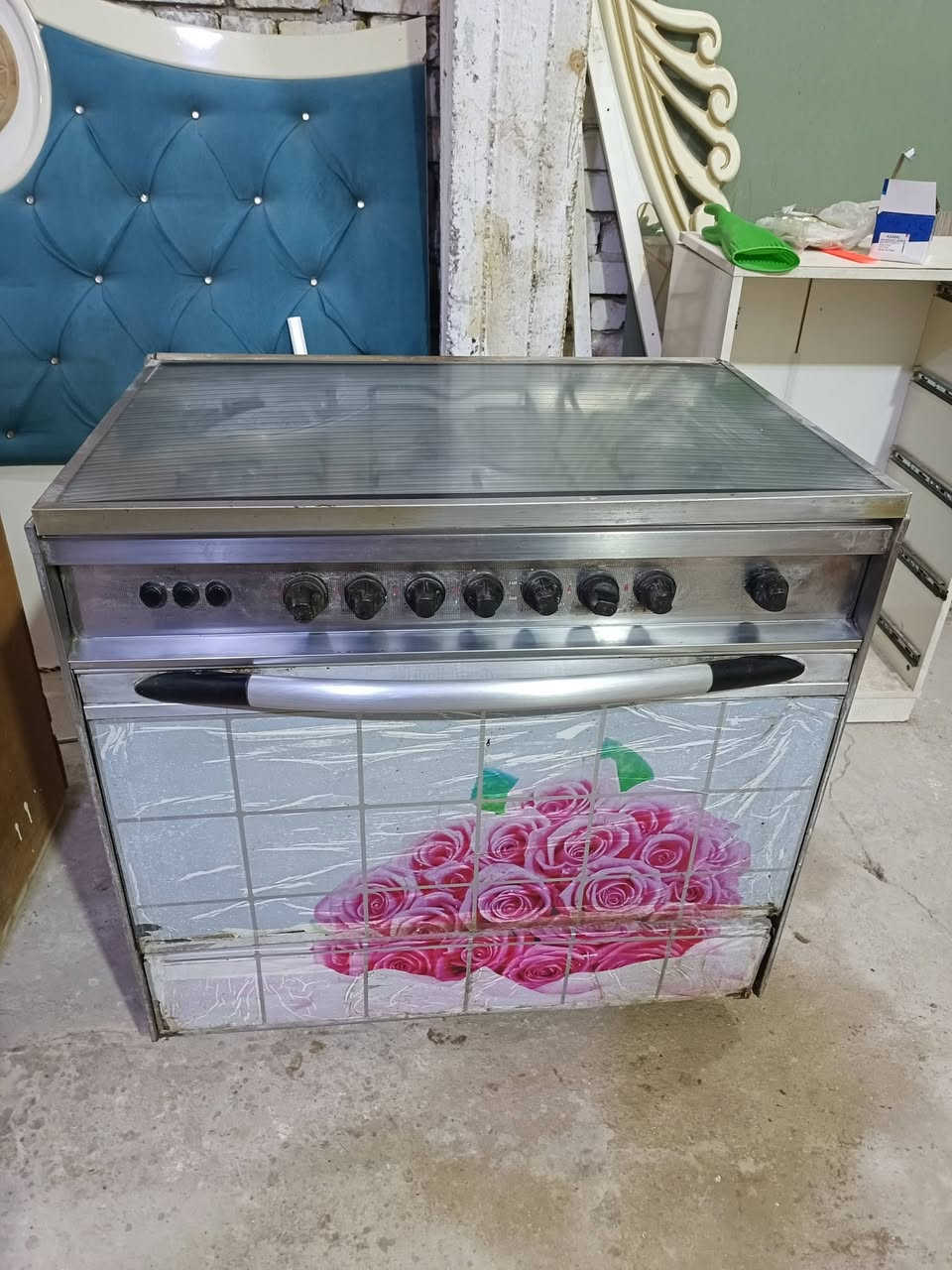 غراض للبيع شارع ٨٠ 

***********
