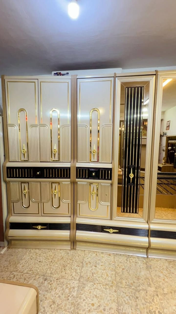 ✨ غرفة تركي  اصلي صبغ حراري  11 قطعة ✨
نظام ابواب بروفايل فاخر
سرير مخزن جك 
 ضهر بلوك
 جام برونزي 
 قماش وتر بروف أصلي
 سرير مخزن جك 
✨ نظافة 95 /💯
شد ونقل مجاني داخل بغداد
توصيل للمحافظات بأسعار رمزية


**إذا كنت صاحب هذا الإعلان وتريد حذفه لأي سبب، رجاءا أرسل رسالة إلى الدعم الفني**