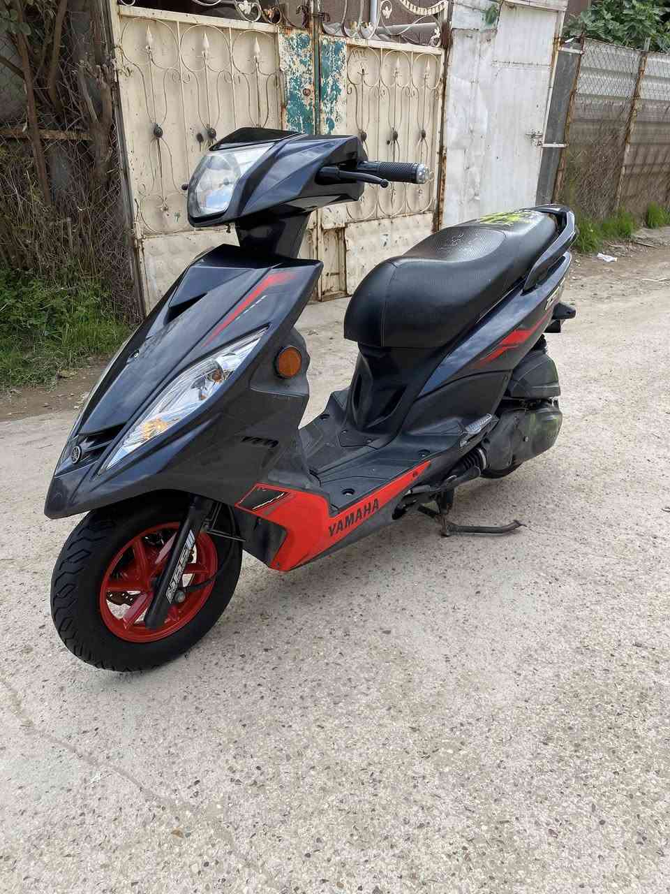 سلام عليكم للبيع دراجه (GTR)حديث مديل(2017)شاشه ثلاث الوان ,لون مميز فيلي دراجه مال رمبه صارلهة(5) ايام نازلة مكفوله كفاله عامه وجاهزه اوراق كامله دراجه بلاديه سعرهة (مليون و350)وبيهة مجال بسيط جدا شراي جيب فيتر وتعال افحص على راحتك للستفسار الاتصال 
رقم الهاتف (***********) مكاني بغداد الغزالية
