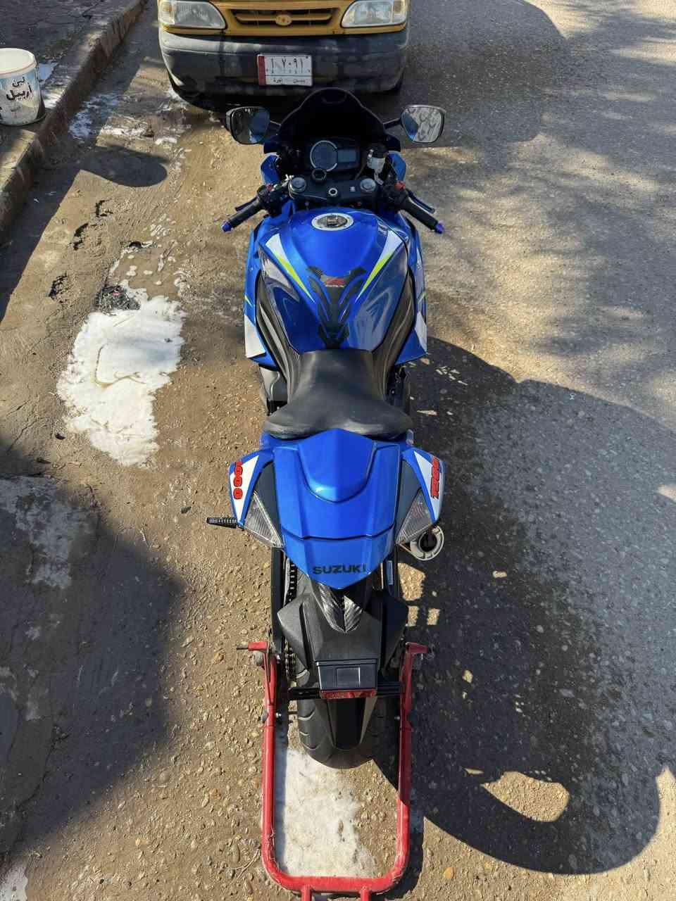 سلام عليكم اخوان🙋🏻‍♂️
دراجه SUZUKiجكسر للبيع 2015💙
دراجه وارد يابان كلين بدون حادث ماشيه 28k
الدراجه كفاله كير مكينه كفر فقط شخطات بصيطه بل كفر موظحًة بل  صوره
دهن كله يورو ماي زيتي مبرمجه ٣ مودات كزوز بروكس 
كهربائيات كلهة شغاله باتري جديد تاير جديد تاخذهة ما تصرف ربع عليهة +قمبوره وكشن السعر 73  $وبيهة مجال عنواني ميسان العماره قرب الساعه *********** موجود واتساب تصل وبخدمتك وأسف عل أطاله 💙
