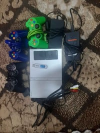 اتاري 2 للبيع نضيف كلش و كلشي بيها شغال شرط سعر 45  اتصال 07723396019