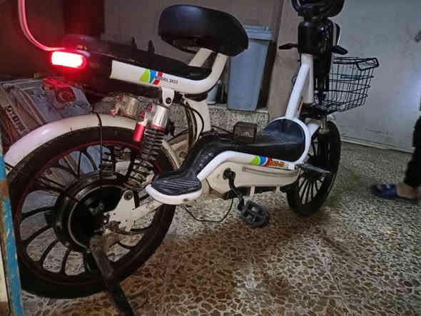 السلام عليكم ماطور شحن كوري الاصلي موديل ٢٠٢٣ حجم ٢٠كلو شغال شرط هورن لايت إشارة عداد كيلو متر نسبة شحن ٥ بطاريات السعر ٢٥٠بي مجال التواصل ع الرقم ***********/***********
