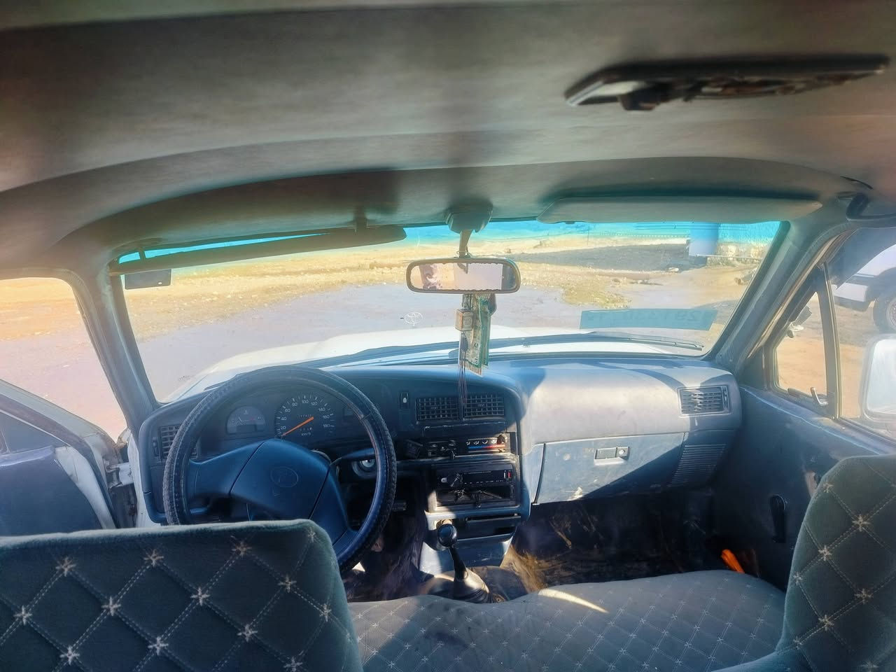 سلام عليكم من رخصت الدمان 
بيكم موديل97 بسمي رقم ألماني 
نينوه جاهز معمر جديد تواير جديد
مصبوغا حزام السعر 75 وبيها مجال 
قليل المكان ناحية زمار ( ***********)
