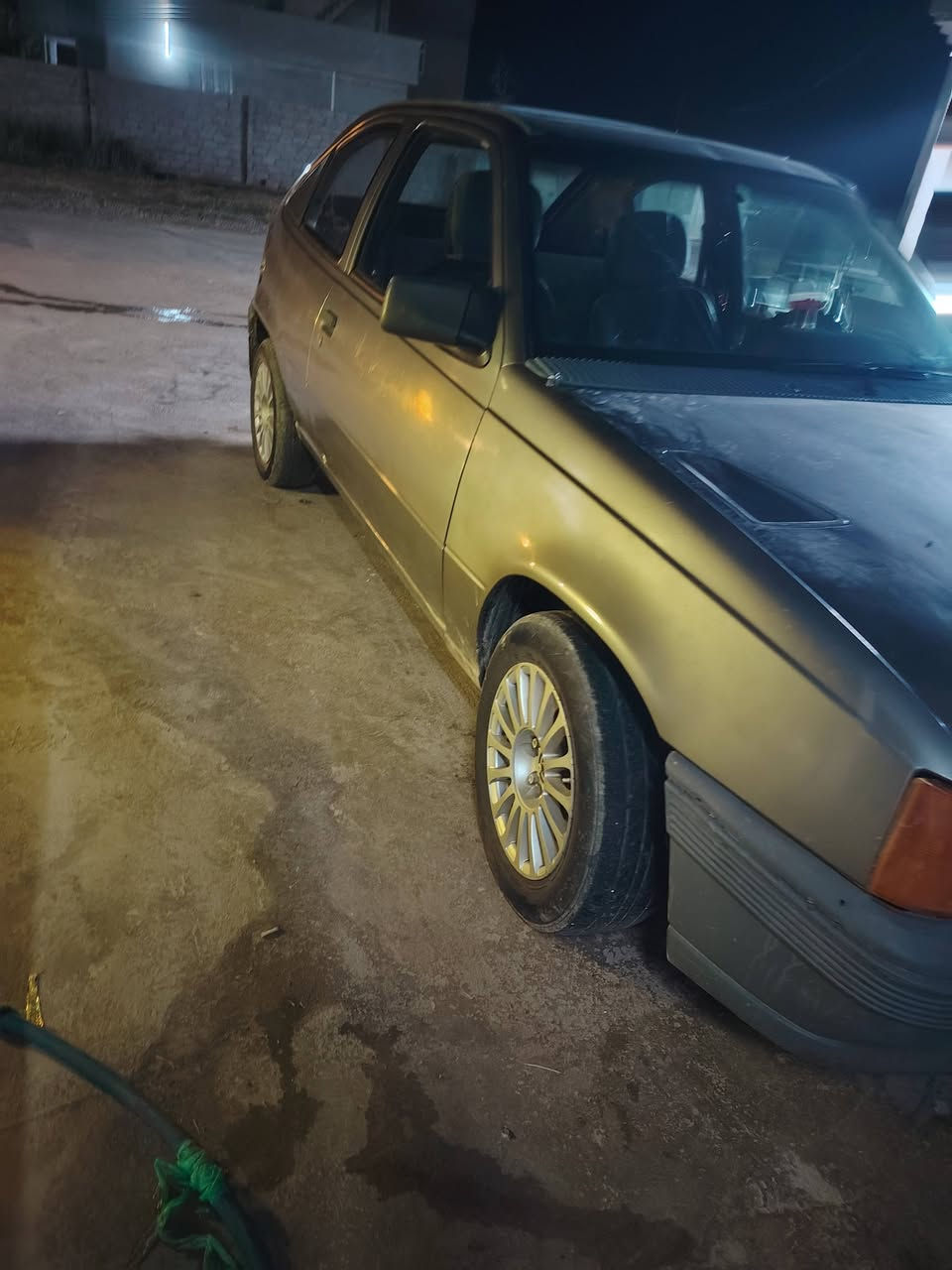 كاديت للبيع موديل 91 السياره جديده بدون دعم مصبوق جمالبه شرط كلشي شغال بيها شرط كير محرك شرط التحويل شرط السعر 20 قفل قفل لاتصال على رقم ***********

