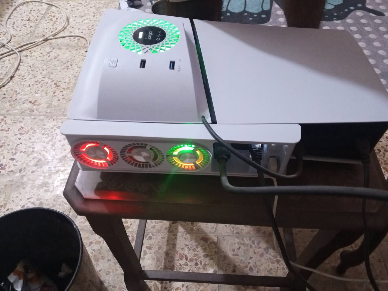 بلايستيشن 5 سلم للبيع جهاز نضيف كلش حلو ما مفتوح ابد ذاكره 1تيرا اني مشتري اله شغلات بل عراق ما موجودات شحن من صين صارت عليه 300الف والله هذه كفر  يجي دمج مع مروحة RGP مع 3سرعات تبريد خير من الله خيط حماوه يرجع جهاز همين 3مراوح خلفيه مع اناره متحركه يعني انسى حماوه وتعليك جهاز جدآ نضيف جوستك نضيفه كلش كاروتنه موجوده مال جهاز كفر الاصلي مالته هم موجود سبب البيع حاجه الى عمليه والله سعر 780الف بيه مجال لا تكسرون بسعر والله فلوس عمليه يوجد توصيل جميع محافظات العراق توصيل مجاني عنواني ميسان حي الوحدة قرب دائره بلديه محافظه ميسان هذه رقمي *********** اي استفسار موجود خاص بل عافيه على يأخذه
