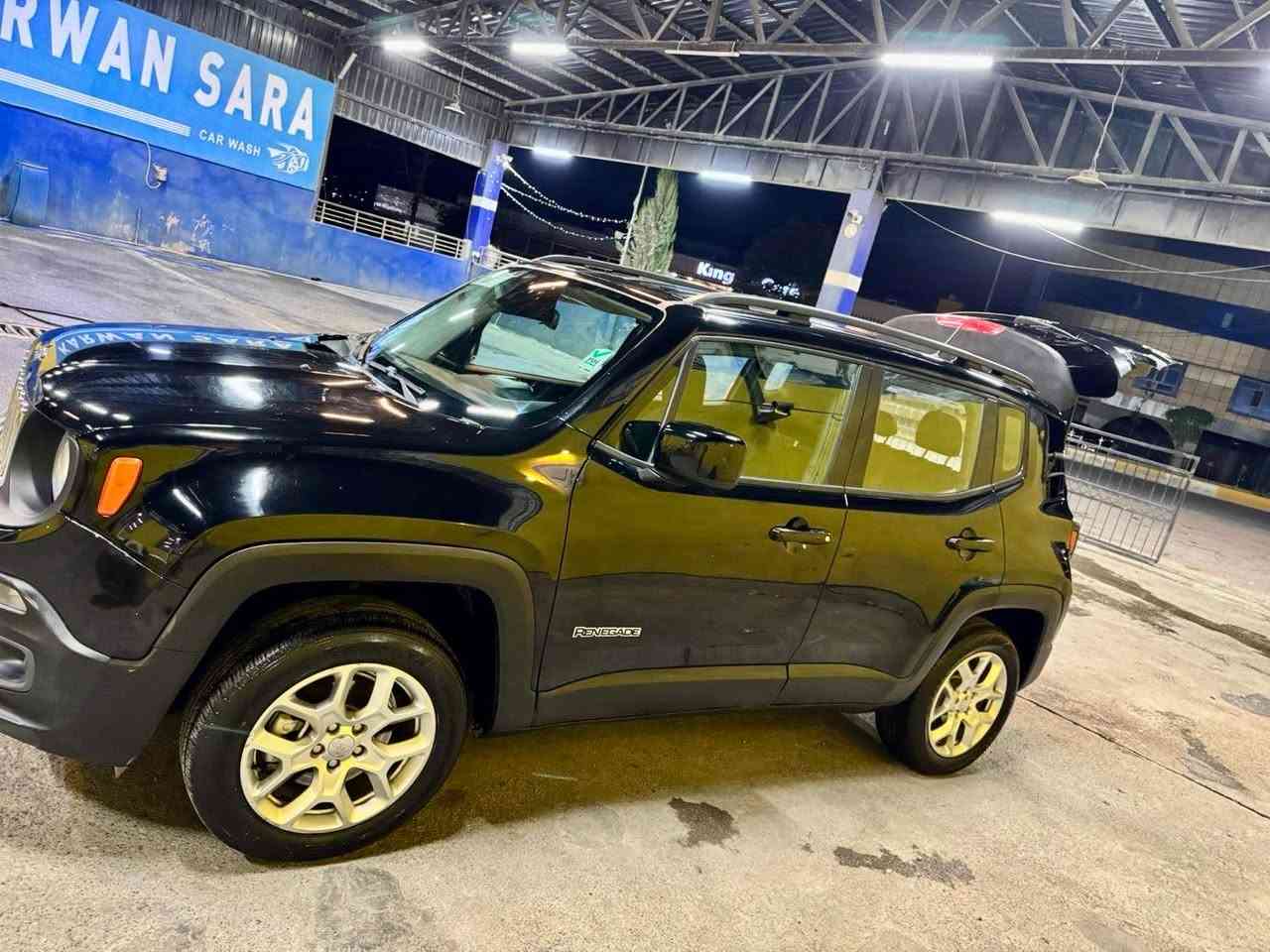 جيب renegade مؤديل ٢٠١٧ بي سبوغ فول مواسه فات ته نها سلايت نيه ده بل ئه سله  شه غال ….ته نها دوو ته هدل بچوكي هه به ١٥٠ هه زار رؤشتوه گير مه كينه به شه رت ته هويل غرامه به شه رت 
***********☎️ سوران, أربيل
