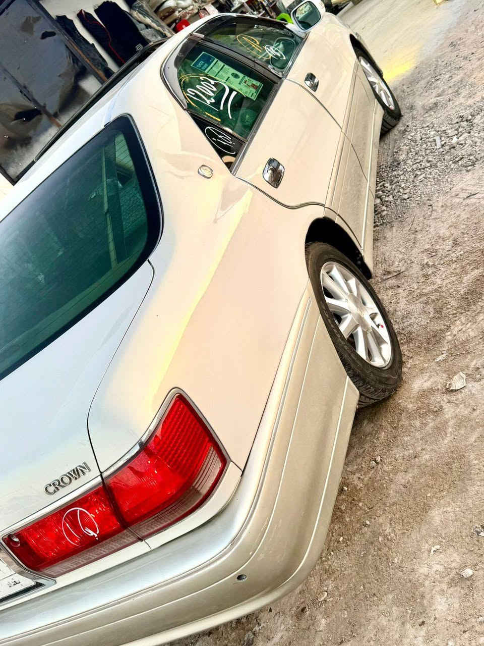 وينه اليدور جديد باالكارتون تحويرت نجف فوك وجوه دشبول عارف العيساوي
قرار 48 مدفوع كمرك وكامله باقيه على رقم 
كفاله كص ونقل جثه وجاهزه الاخير مال جناي الله شاهد 
سياره اصل كرستال غرفه مخمل سعر 110 وبيها مجال قليل 
مكاني نجف الاشرف   ***********
