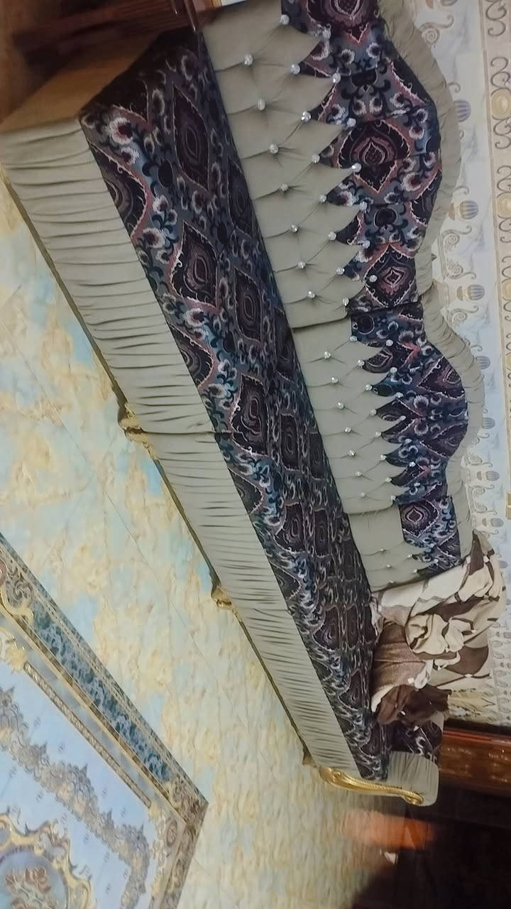 تخم قنفات 5 قطع شرط النظافه مبين كدام العين اي عيب مابيه
سعره 250 وبيه مجال قليل
مكاني الشهداء 2 
***********
