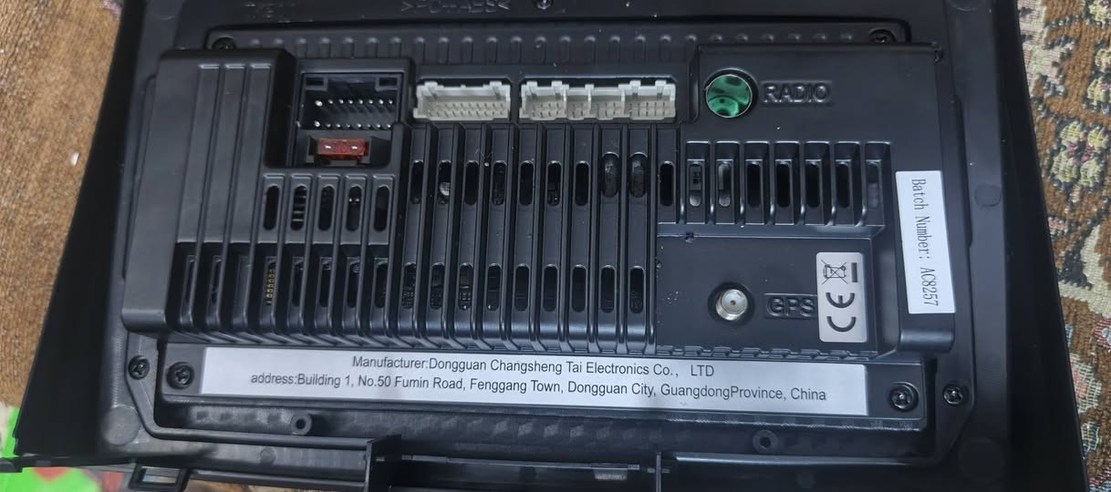 ‏شاشة حجم 9 انج جوكر اضافة الى ملحقات 
‏ اندرويد و كاربلي فول مواصفات....
‏ذاكره 64 رام 2
‏
‏معالج ثماني النواة بسرعه 2جيجاهيرتز 
‏
‏شاشة كيوليد دقة وسلاسة عالية 
‏
‏
‏تدعم تحكمات المكيف تبريد تدفئة 
‏
‏تدعم تحكم بانظمه السيارة من اضاءة وغيره
‏سيم كارت 5G
‏
‏
‏تدعم التحديثات
‏
‏تشغل كل التطبيقات ويز يوتيوب سوق بلي خرائط نتفلكس شاهد فيس بوك تيك توك تعرض موبايل بلوتوث واي فاي وكلشي 
‏
‏شاشة كامل ملحقات شد مباشر دون اي تحوير 
‏
‏شاشة اصلي من امزون الماني مواصفات حقيقيه
‏
‏ سعر 75  ابيع العنوان بغداد الاعظمية


**إذا كنت صاحب هذا الإعلان وتريد حذفه لأي سبب، رجاءا أرسل رسالة إلى الدعم الفني**