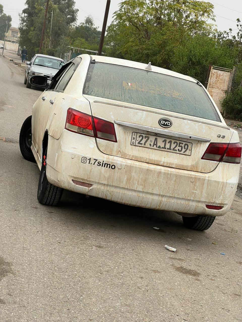 السلام عليكم بي واي دي 2013سنويه30مشروع وطني سياره مصبوغه صبغ عام فقط سياره بدون ضربه كل عيب مابيه كير ومحرك شرط لاصرف ولآ بخار تبريد شغال سعر 48وبيه مجال عنوان كركوك 
***********
*********** واتساب
