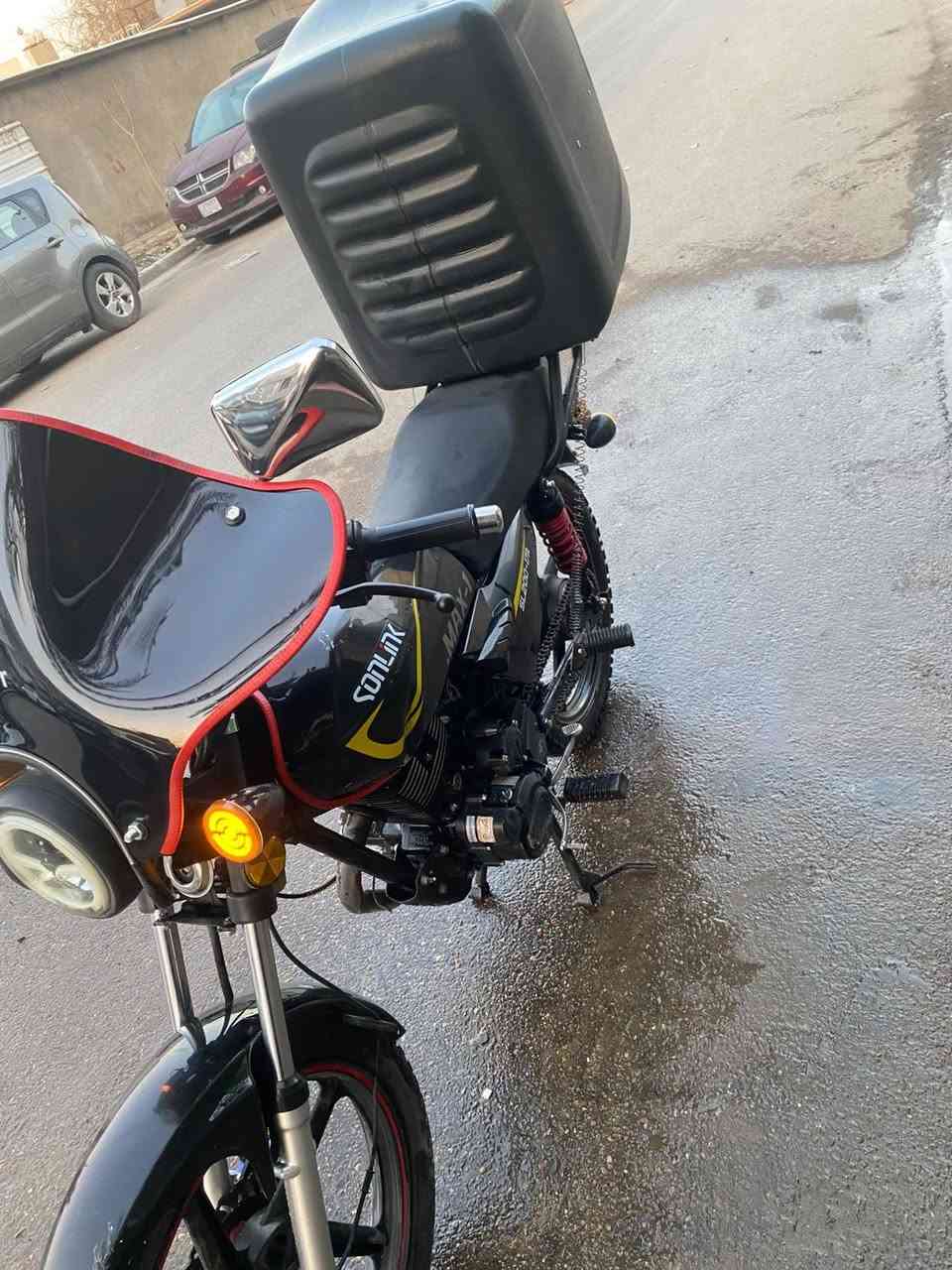 السلام عليكم للبيع دراجه شاينك موديل ٢٠٢٥ دراجه نضيفه ما بيه نواقص سعره ٧٥٠ وبيه مجال للشراي رقم *********** او *********** مكاني عطيفيه قرب جامع براثا
