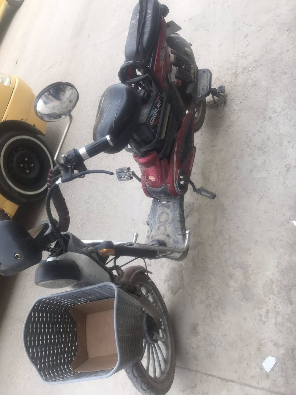 سلام عليكم مطور شحن للبيع بطاريات شرط مطور كلو شرط سعرو ٢٠٠ وبي مجال توصل عل رقم ***********
