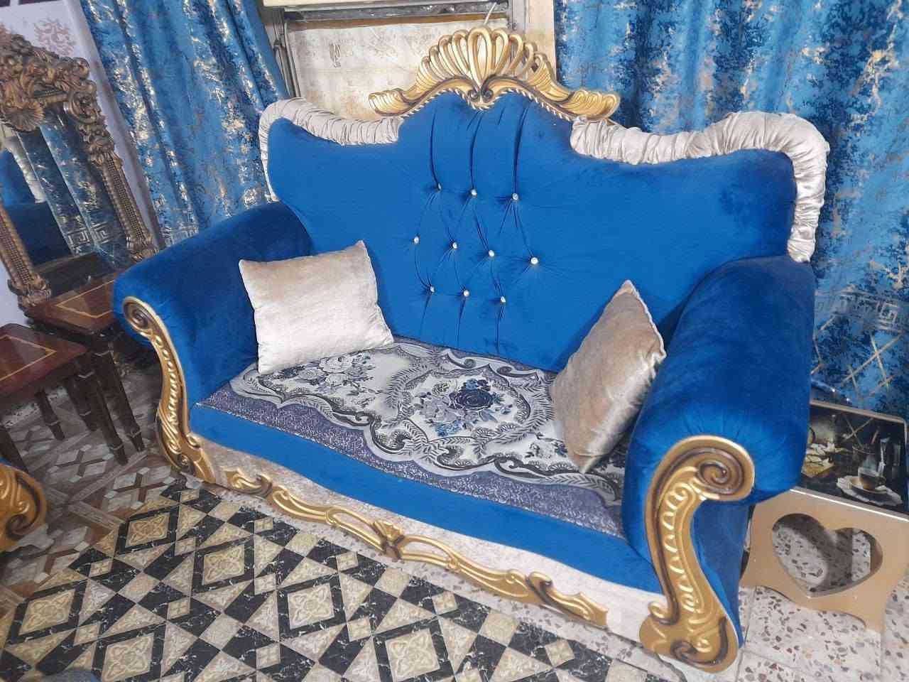 السلام عليكم تخم ونص جديد نظيف مابي ضرر  وسعره ٦٠٠مكان بغداد الكاظميه رقم ***********
