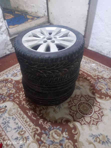 سلام عليكم 
عندي تايرات اوياله 17 فافون للبيع اخذتهن ب400الف ورايدهن ب350الف وبي مجال 
مكاني الشعله ا
الي حاب يستفسر هذه رقمي ***********

