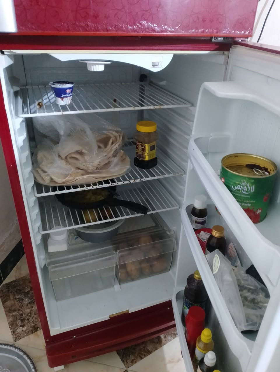 عندي الغراض للبيع
***********
