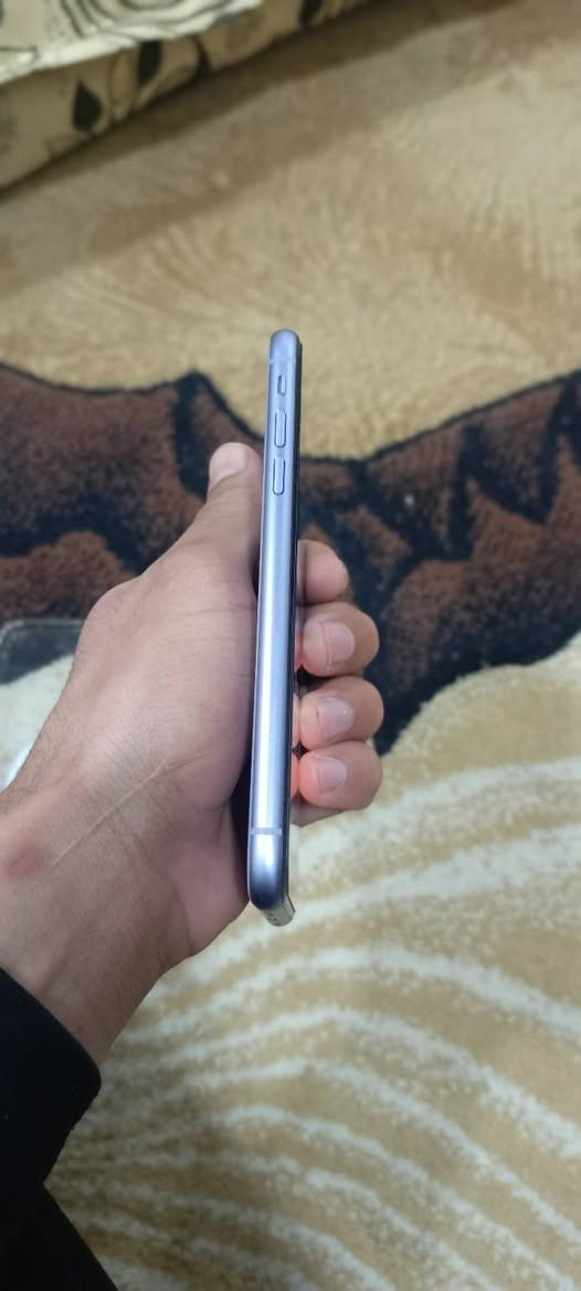 سلام عليكم 
ايفون 11عادي برو
فيس ايدي
الذاكره128
نظافه فول
بطاريه74
للبيع او مراوس هنر 
شعندك نزل
***********
