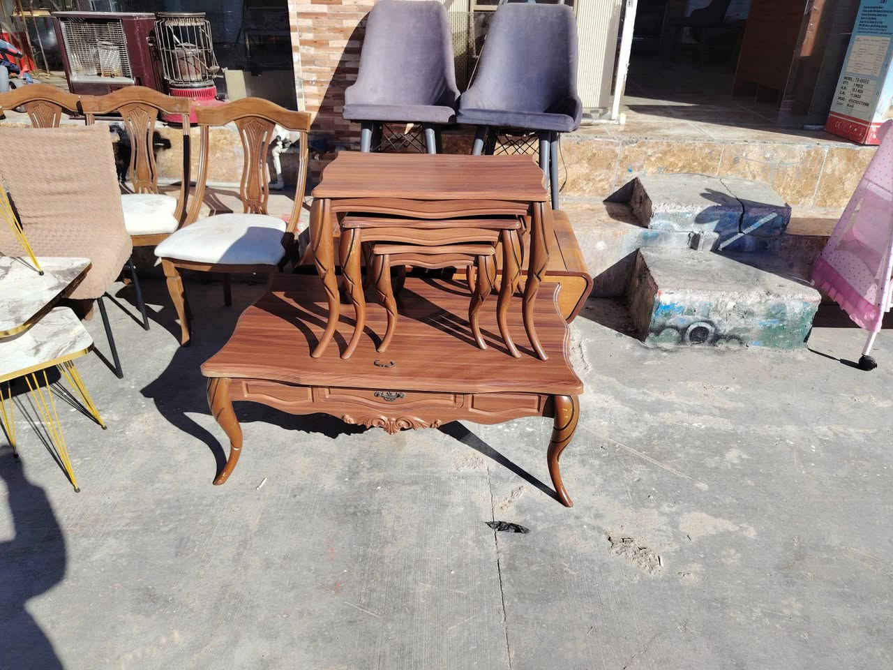 اغراض مستخدم للبيع 
العنوان بكرة جوالقديم مقابل الكوميته 
***********واتساب
