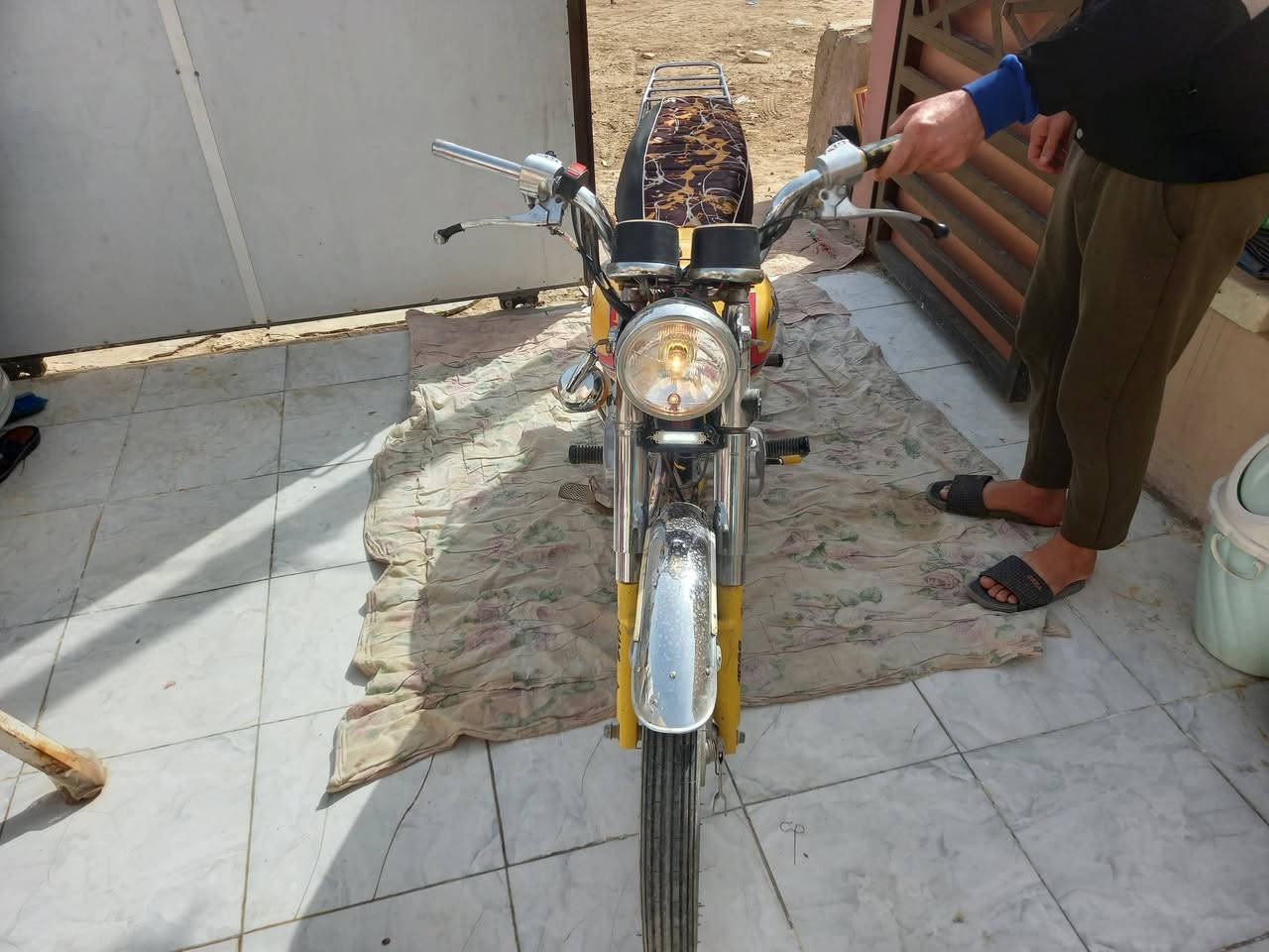 دراجة البيع موديل واحد وعشرين اوراق جبريل*********** ٢٠٢١نجف سعرها ٦٠٠عبساية
