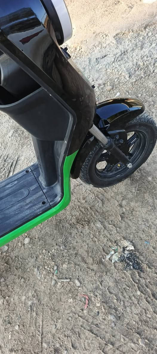 السلام عليكم للبيع R9 دراجه مكفوله كفاله عامه صارله 6 اشهر من طالعه من الوكيل الدراجه احله من الصوره تجي وتشوف بعينك اي نقص ما بيه وملحقاته كاملات من سلة وشاحنه ورمونتات 2 وسويجات 2 محتاج فلوس واريد ابيعه السعر 500
وبيه مجال قليل مكان حله عوفي طفيل قرب العلويه شريفه بنت الحسن ***********
