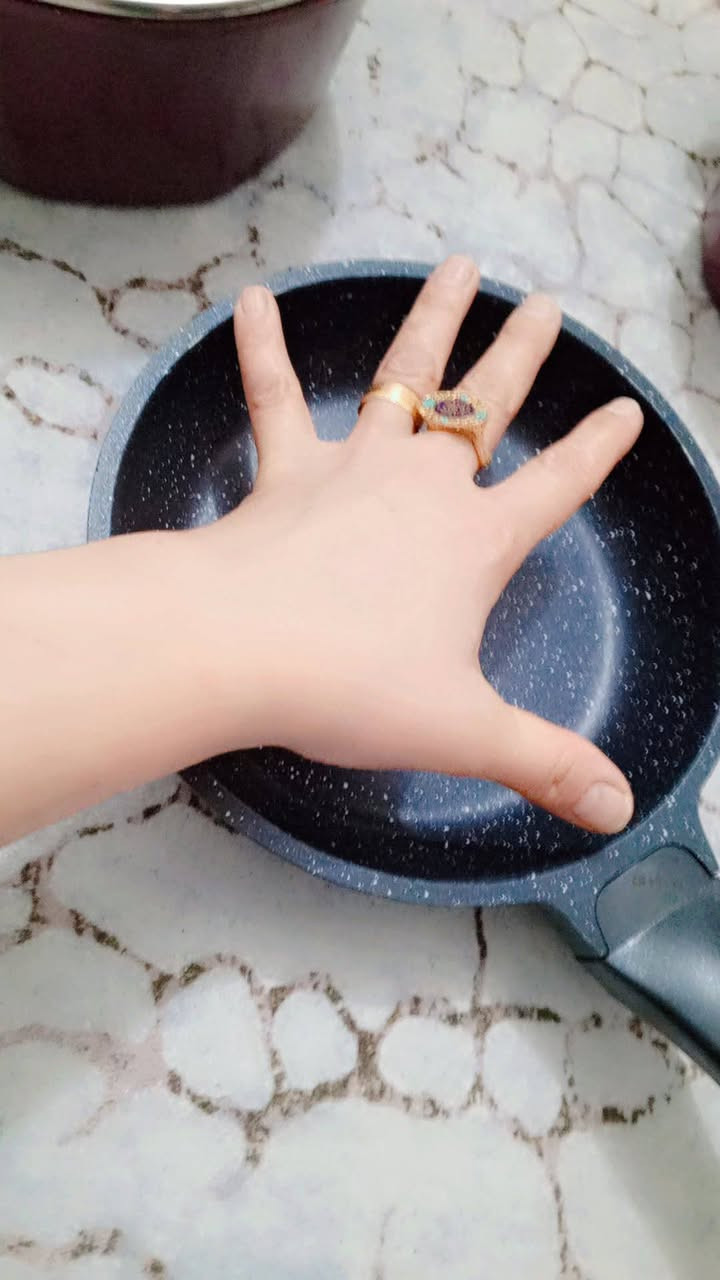 اخر قطعتين طاوات 
قياس 20 
وقياس24


**إذا كنت صاحب هذا الإعلان وتريد حذفه لأي سبب، رجاءا أرسل رسالة إلى الدعم الفني**