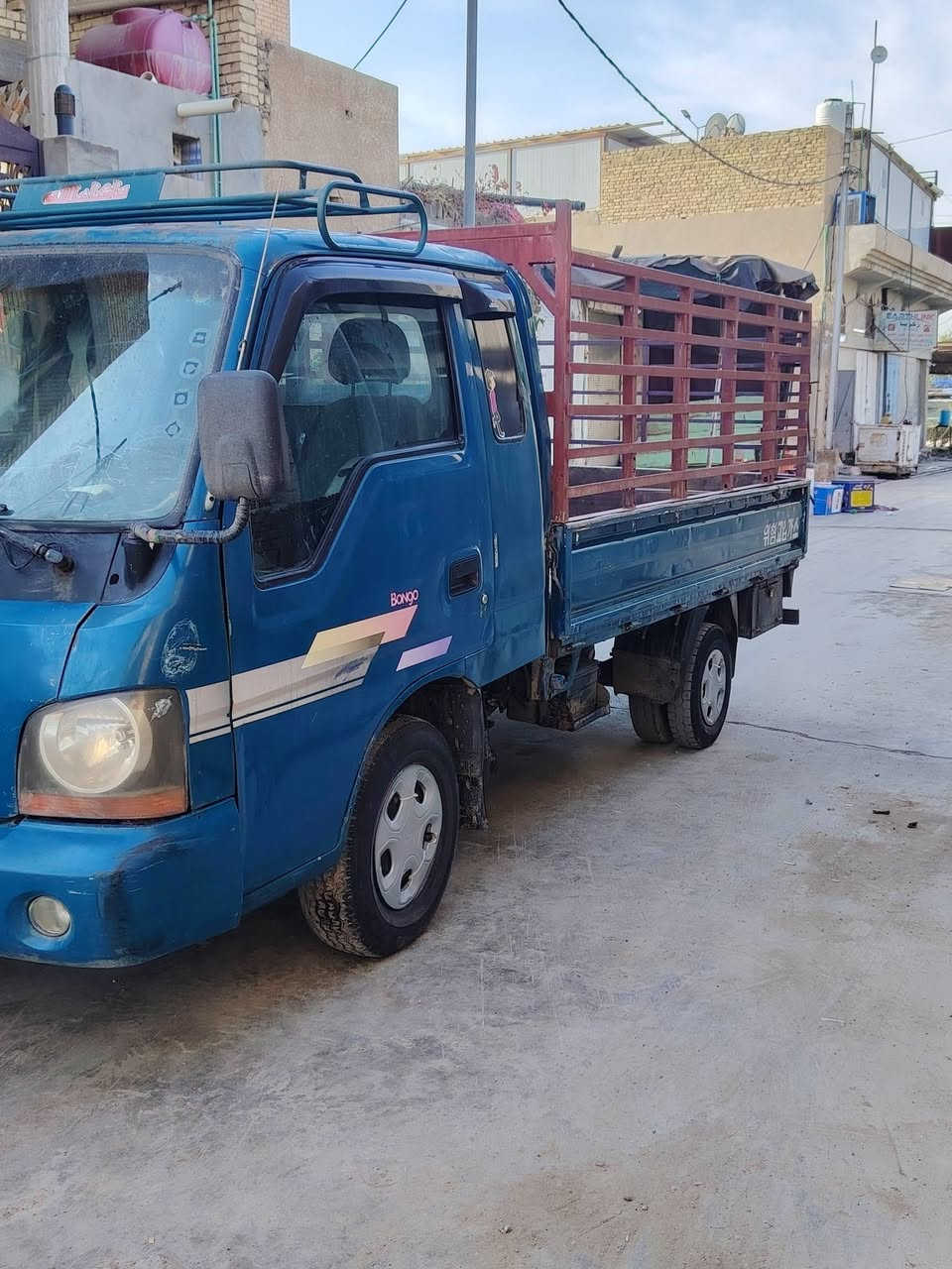 سلام عليكم كيه ام عيون موديل 200 0 رقم واسط سنويه جديده مجدده ل 30 تخم تاير جديد  تسكام مكفوله كفاله عامه مكينه وكير شاصي رقم شاصي كله مكفول مكاني واسط نعمانيه السعر 64 وبيها مجال ***********
