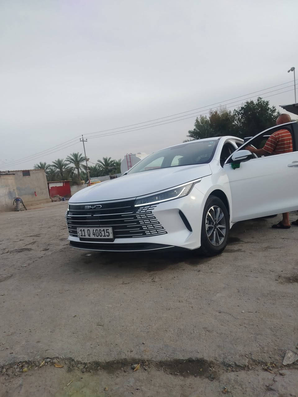 سلام عليكم  بي وايدي موديل ٢٥ دسترويرماشيه ٢٠ الف فقط رقم بغداد انكليزي بيه شخط بصيط واضح والباقي مكفول عام مكان بابل الحله  بلصوره للاتصال ***********
