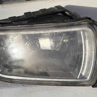 للبيع كشاف ازيرا ٢٠٠٩ جهت السايق السعر الواحد ب15اثنينهن ب25 للاستفسار...