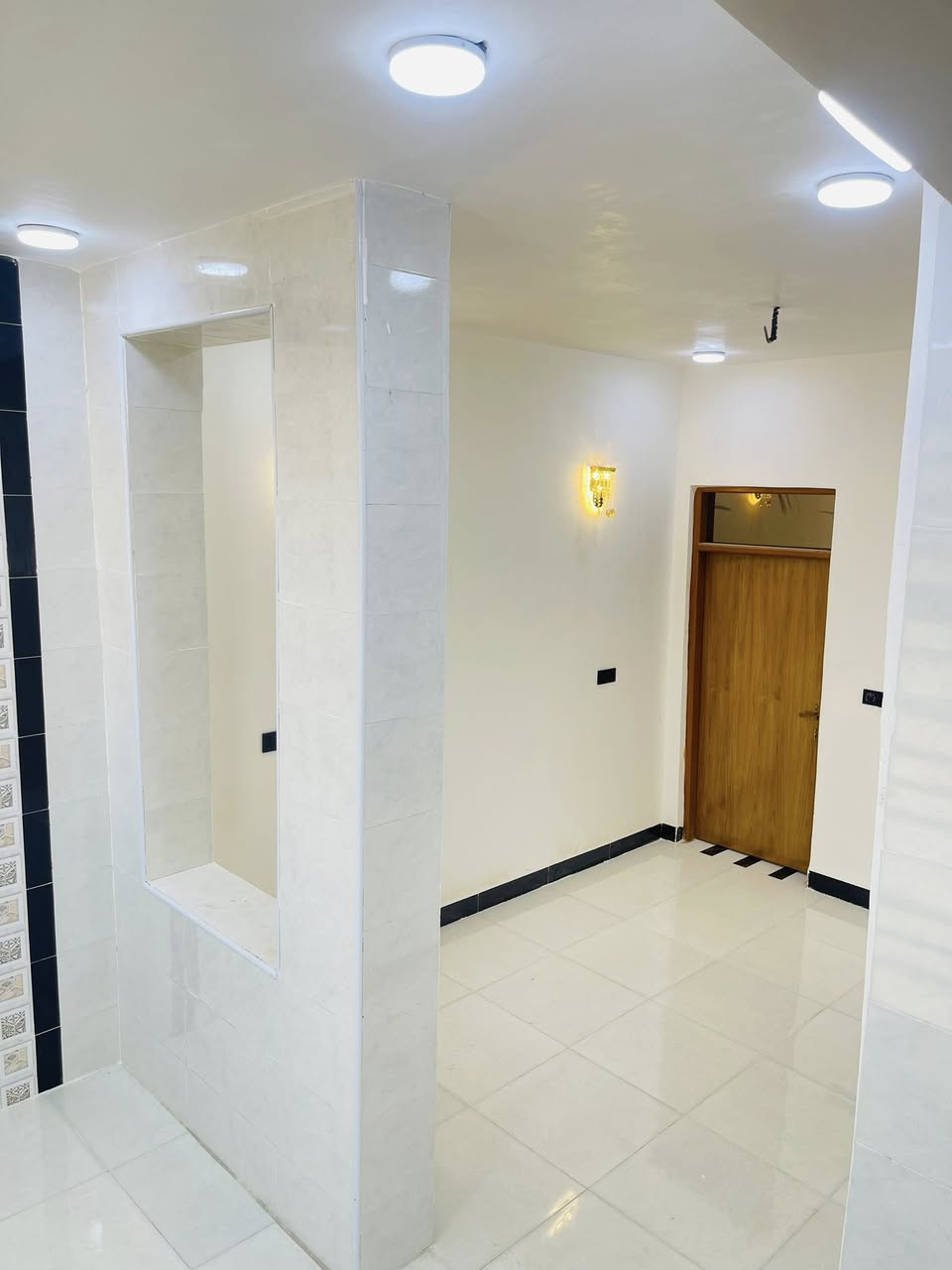 سلام 🙋‍♂️ 

#دار_مساحه_٥٠ _م

طابو زراعي سند ٢٥ صرف

النجف #ملحق ميسان خلف سكله الكرعاوي 
السعر (٢٤) مع المجال 
بناء ممتاز 
بناء ممتاز 

درجه اولى ) 
 ***********
